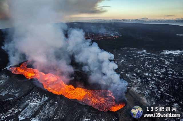 国家地理自然灾害纪录片《冰岛火山大喷发 Iceland Volcano Eruption》全1集