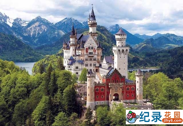 德国历史工程纪录片《超级建筑：新天鹅堡 Superbauten: Schloss Neuschwanstein》全1集