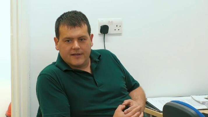 狗狗之家  第1季  The Dog House插图3