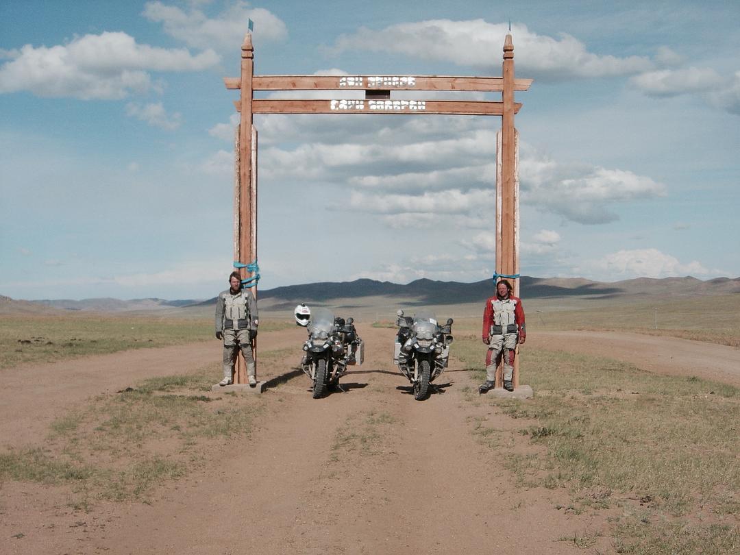 漫漫长路 Long Way Round插图13