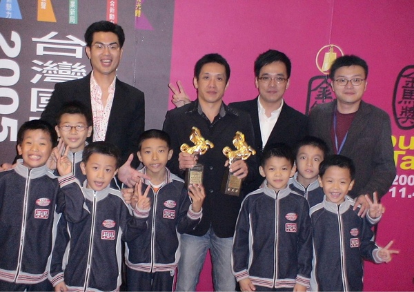 翻滚吧！男孩插图4