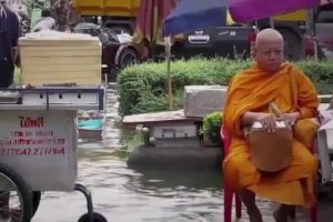 洪水：挑战我们的未来 Floods Challenging Our Future