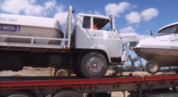 卡车游内陆 第4季 Outback Truckers插图1