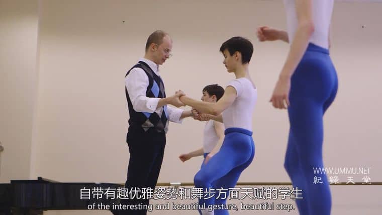 为俄罗斯起舞 Dancing for Russia: What Makes a Bolshoi Dancer?插图4