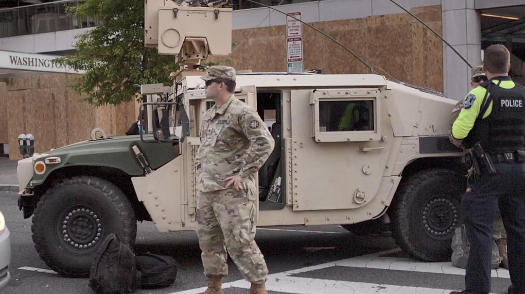 完全可控 Totally Under Control插图6