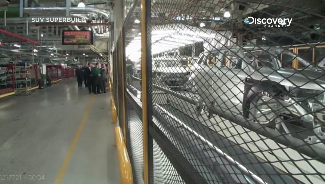 顶级SUV工厂 第一季 SUV Superbuild Season 1插图2